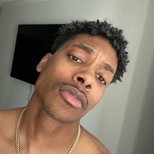 Meet your Posher, Adrian